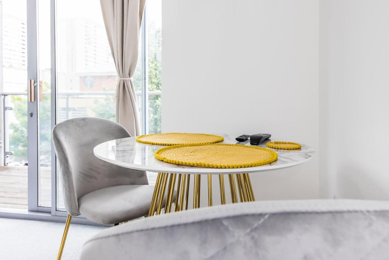 Bow Wharf Apartments London Eksteriør bilde